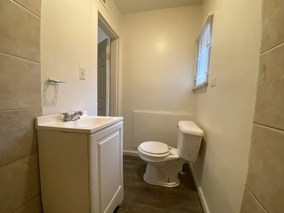 Building Photo - 4841 S Loomis Blvd #1