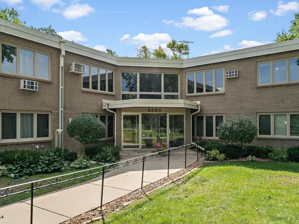 4380 Brookside Ct APT 214, Edina, MN 55436