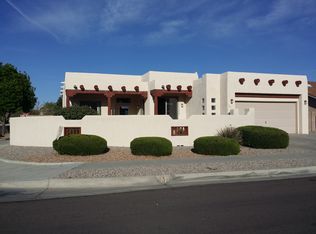 10112 Luz Del Dia Dr NW, Albuquerque, NM 87114