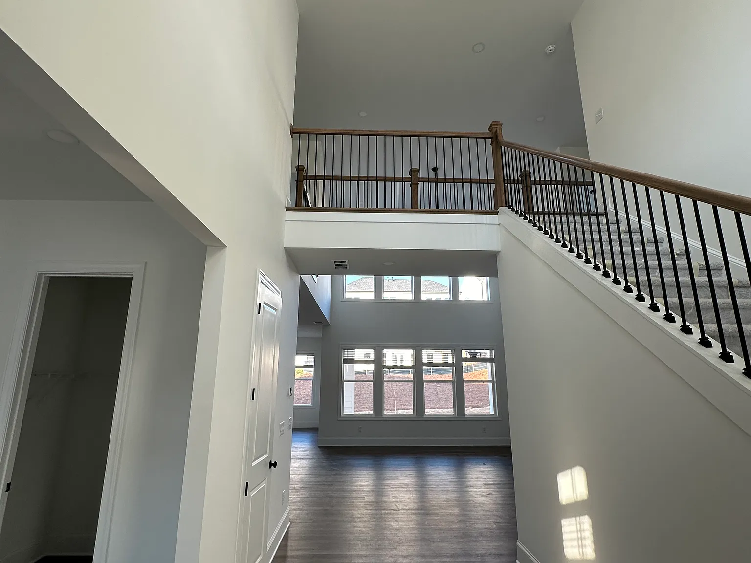 375 Tillman Pass — Photo 4