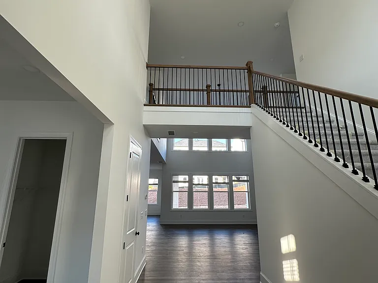 375 Tillman Pass — Photo 4