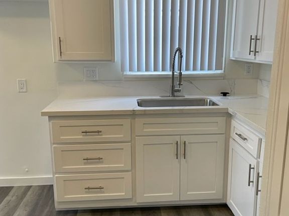 2nd image of 145 & 147 E 52nd St #147
