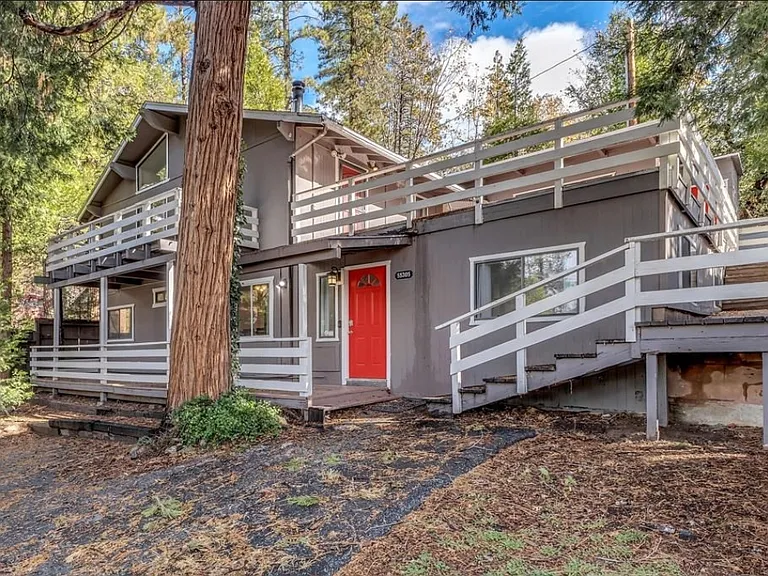55305 S Circle Dr — Photo 2