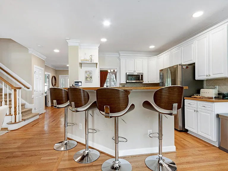 2711 Ashland Dr — Photo 15