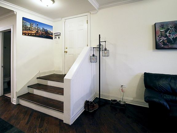 5th image of 3322 W Cortland St #G