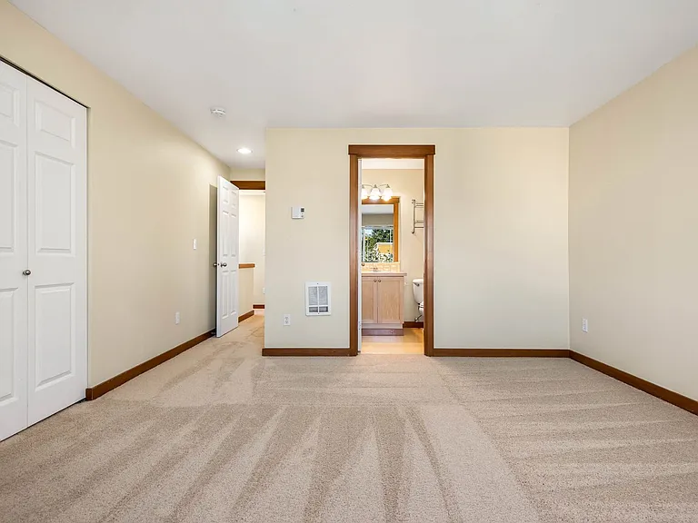 9237 Ashworth Ave N #A — Photo 13