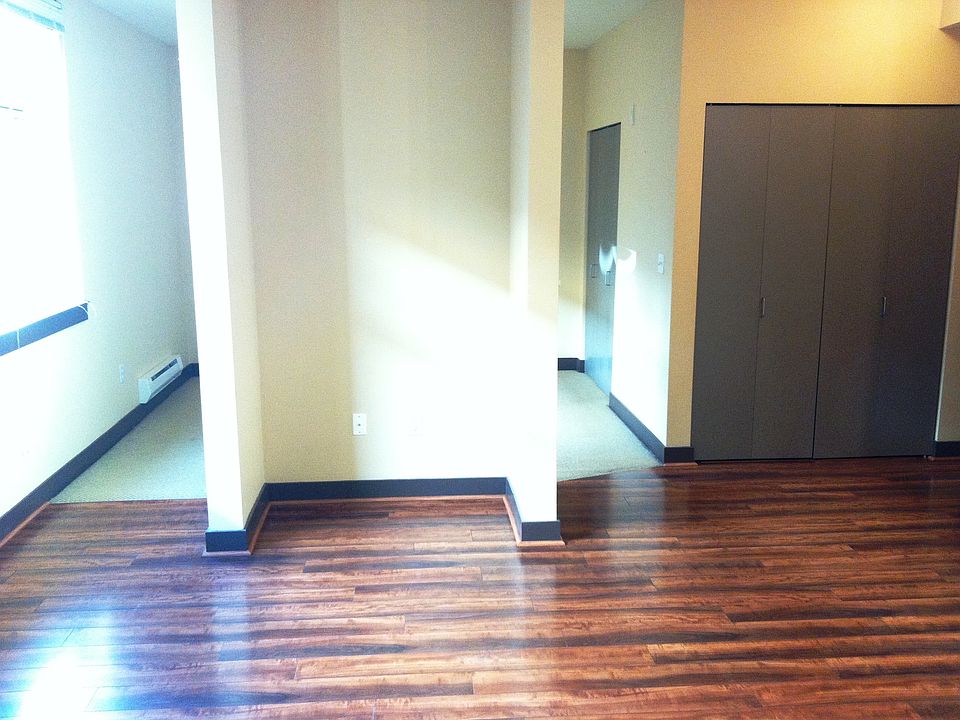 2nd image of 10708 Main St APT 615