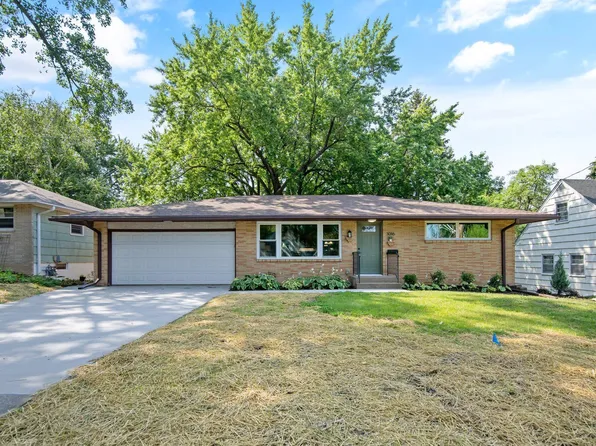 3016 32nd Ave NE, Saint Anthony, MN 55418
