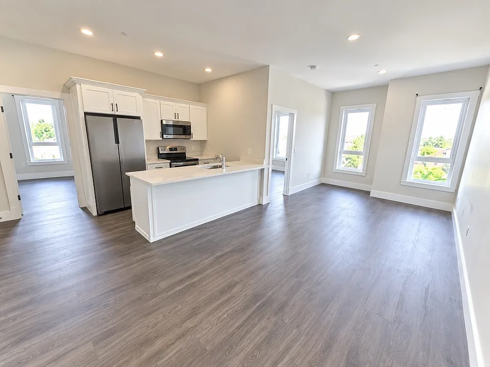 64 Tolman St #1
