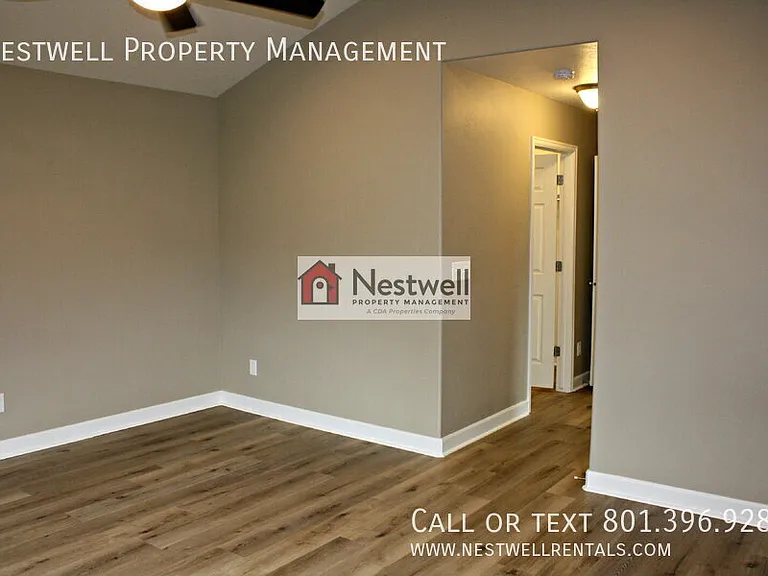 10221 S Clarks Hill Dr — Photo 10