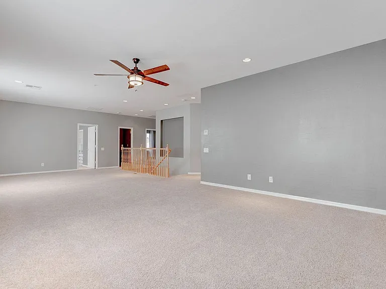 2589 Chateau Clermont St — Photo 5