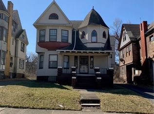 1884 Beersford Rd, Cleveland, OH