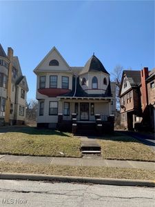 1884 Beersford Rd, Cleveland, OH, 44112