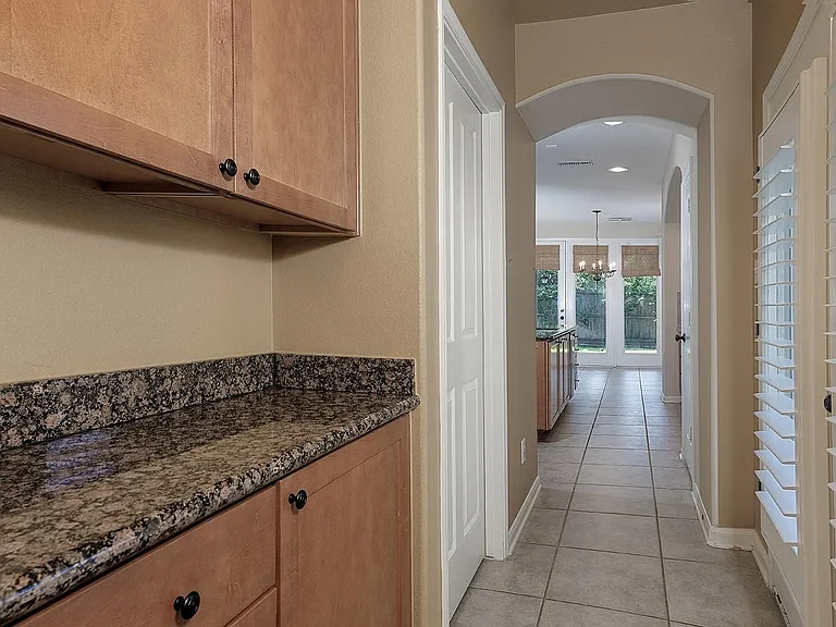 54 S Longsford Cir — Photo 15