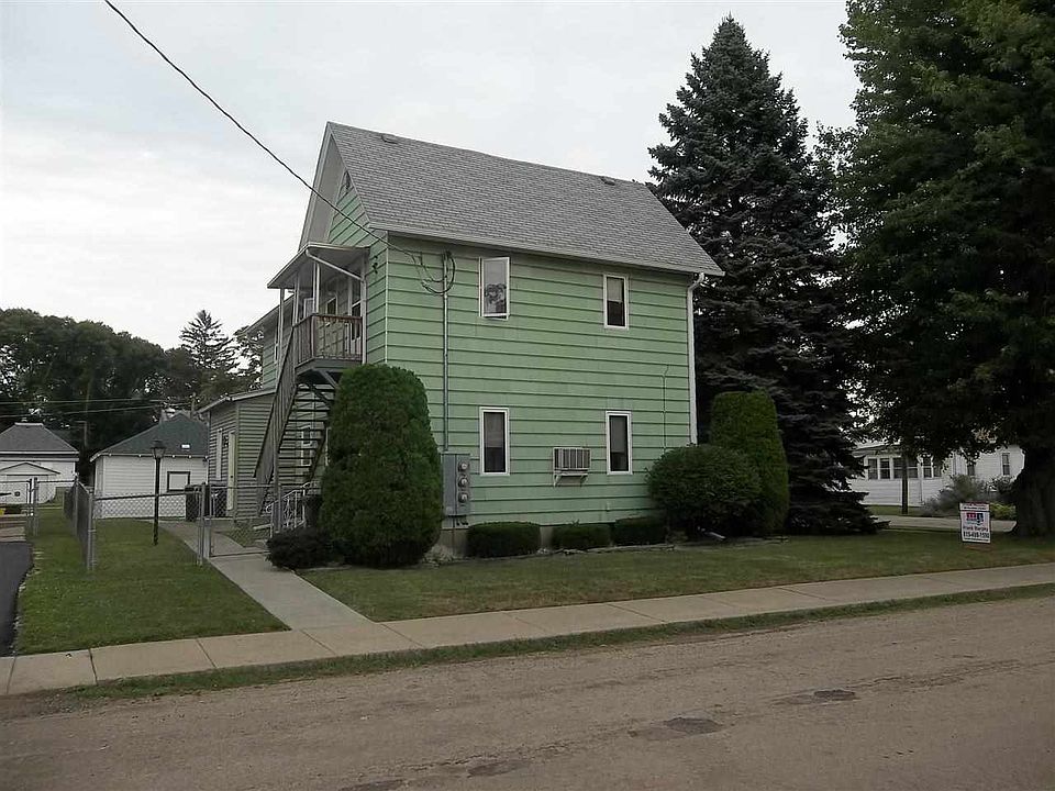 2nd image of 1102 E 5th St