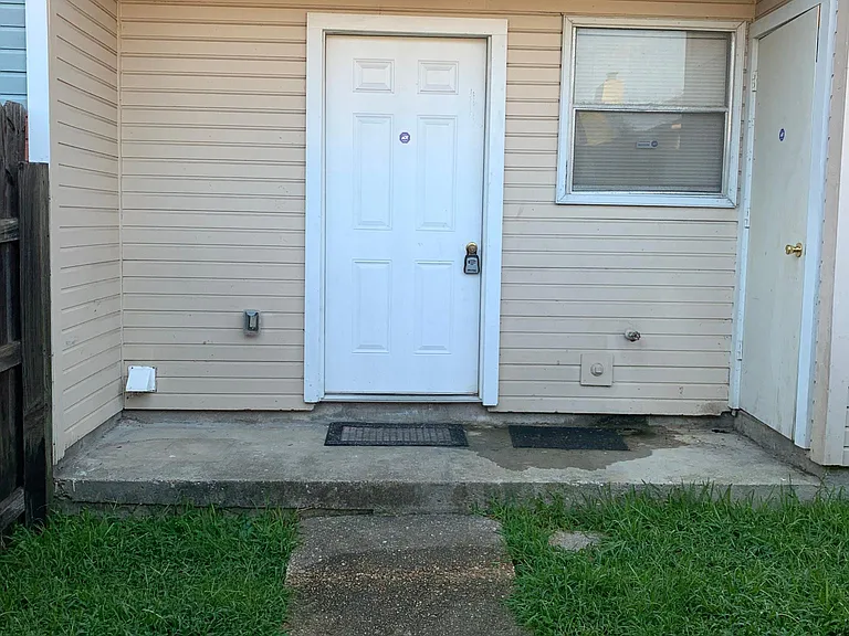 1755 Boulevard De Province #A — Photo 2