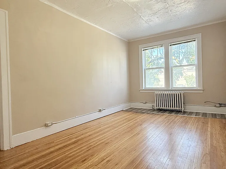 524 Pitt St W #206 — Photo 2