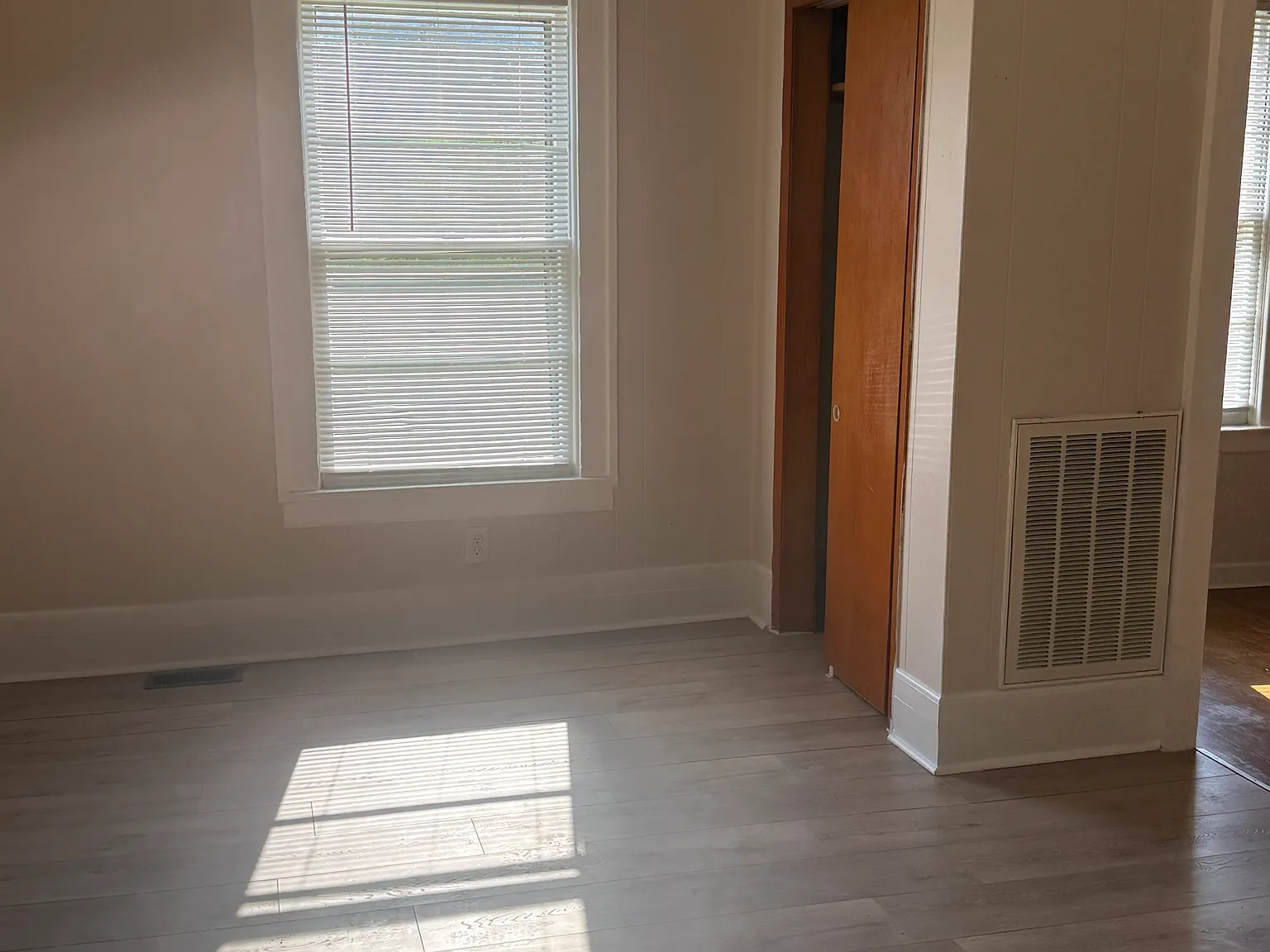 2 bed, 1232 sqft, $950 — Photo 4