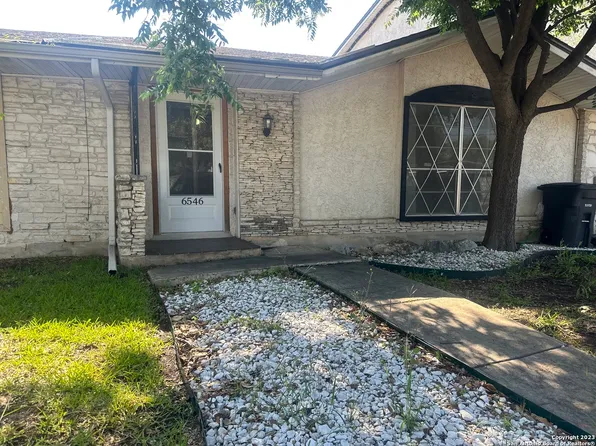 6546 Fairdale Dr, San Antonio, TX 78218