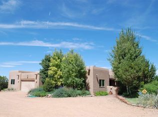 190 Vaquero Rd, Santa Fe, NM 87508