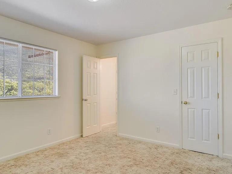 27557 Paradise Valley Ln — Photo 24