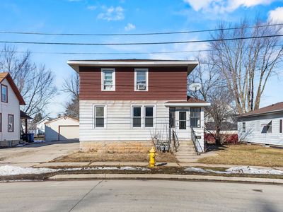 908 W 10th Ave, Oshkosh, WI, 54902