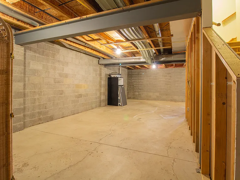 918 Harold Ave #918 — Photo 51