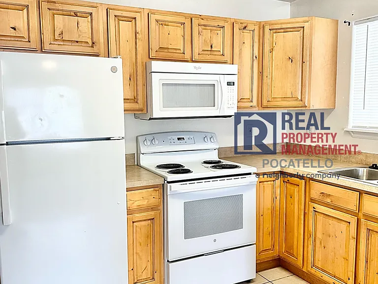 4353 Opal Ave — Photo 5
