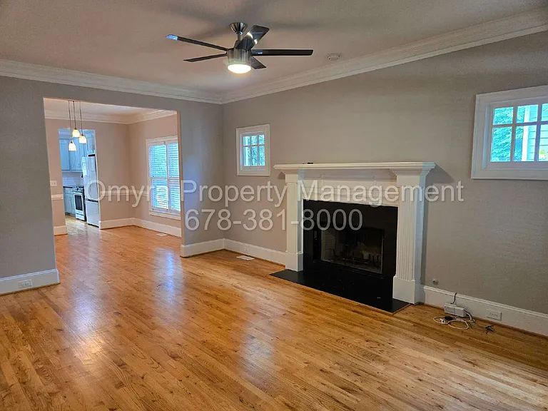 105 Selman St SE — Photo 5