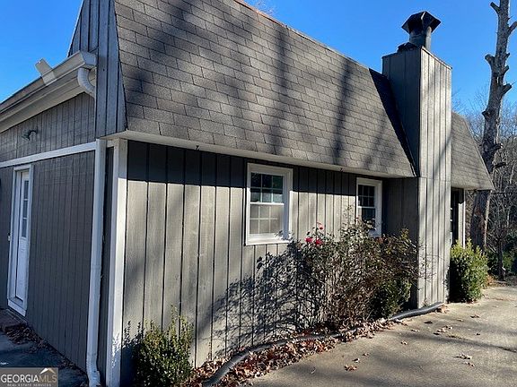 2nd image of 102 Margo Trl SE