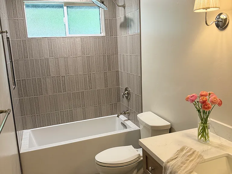 1031 Deerhaven Dr — Photo 13