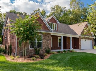 6796 Parwood Dr, Baxter, TN 38544