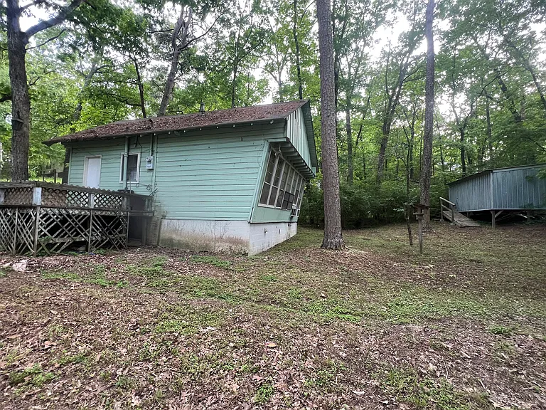 132 Madill St — Photo 3