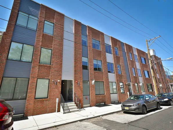 962 N 8th St #1, Philadelphia, PA 19123