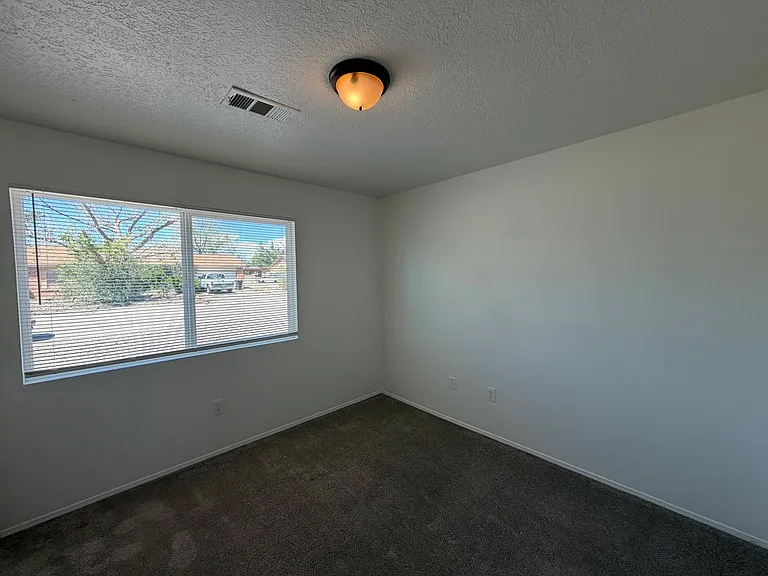 628 Pontiac Dr SW — Photo 7