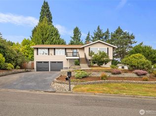 16851 105th Ave NE, Bothell, WA 98011