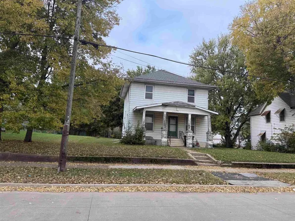 1021 Columbia St, Waterloo, IA 50703