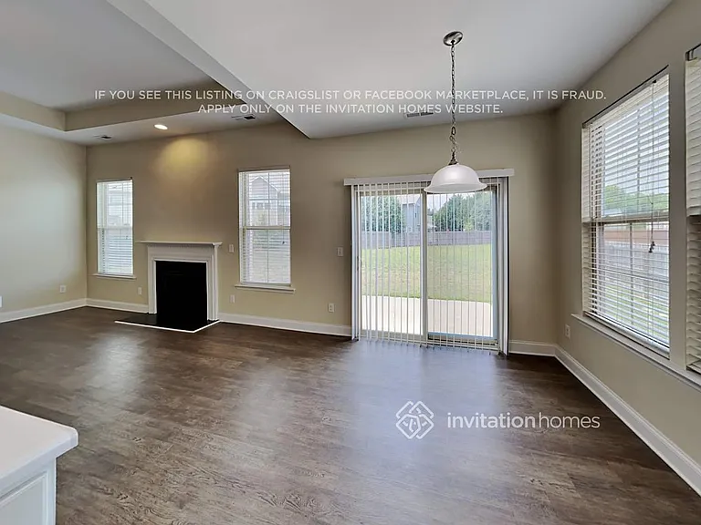 143 Davelyn Ct — Photo 9