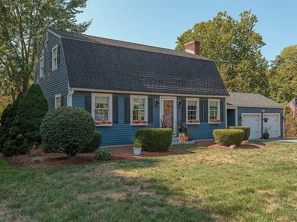 141 School St, Chelmsford, MA 01824