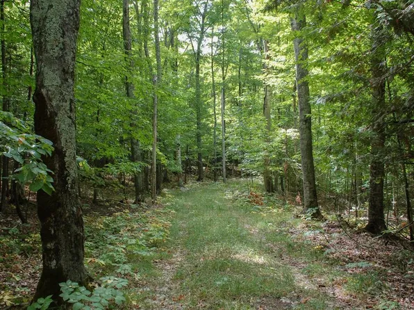 1845 Hillside Dr, Ellison Bay, WI 54210