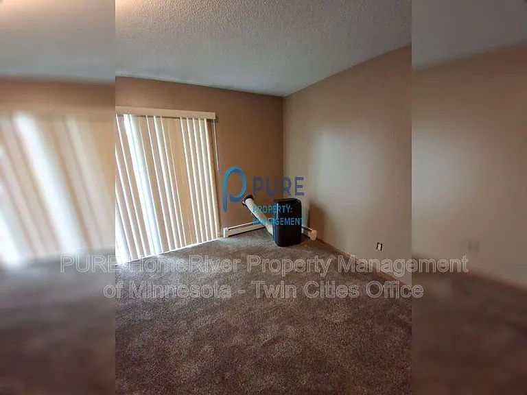 3378 Upper 149th St W — Photo 3