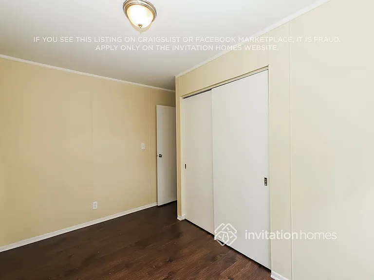 1307 Foxcroft Dr — Photo 15