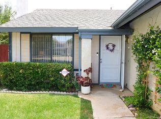 300 Meadowbrook Ct, Tehachapi, CA 93561