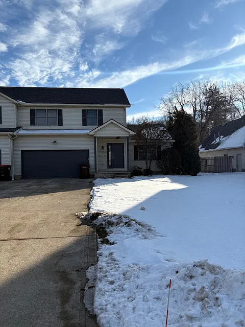 3 bed, 2.5 bath, 1650 sqft, $1,995 — Photo 1