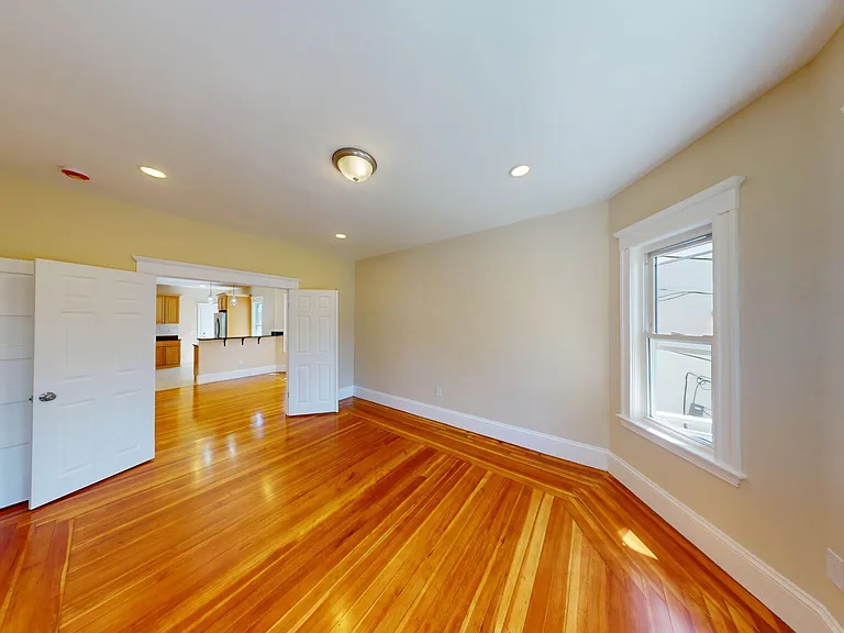 27 Champney St #2 — Photo 2