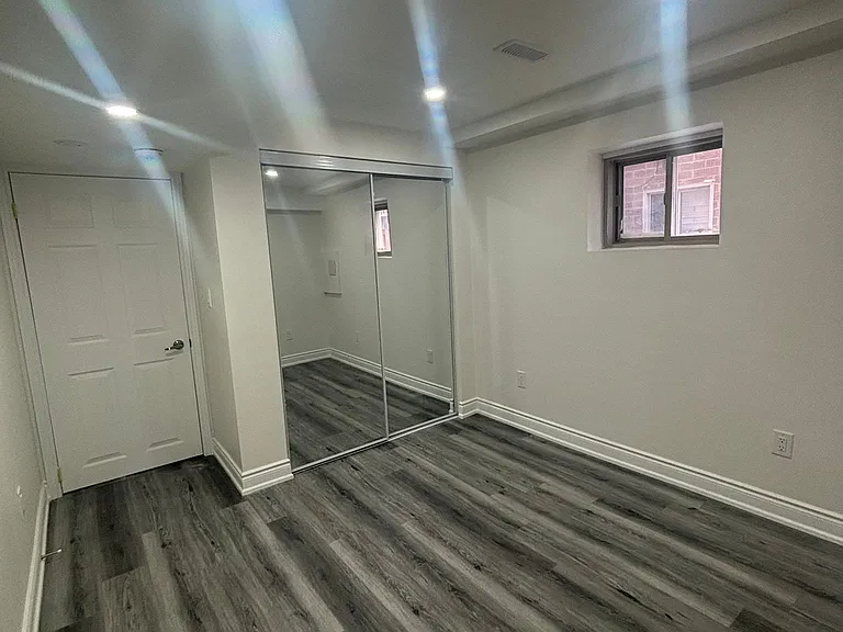 2129 Wilson St — Photo 11