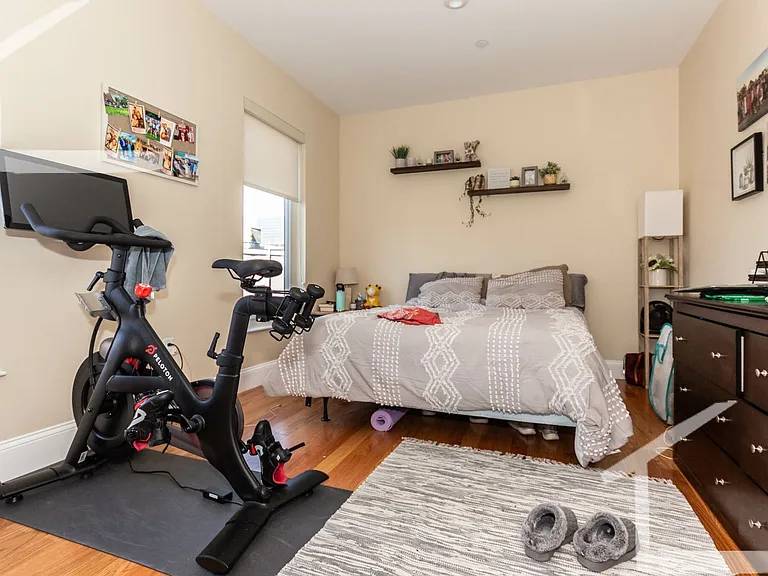 17 Glencoe St #202 — Photo 8