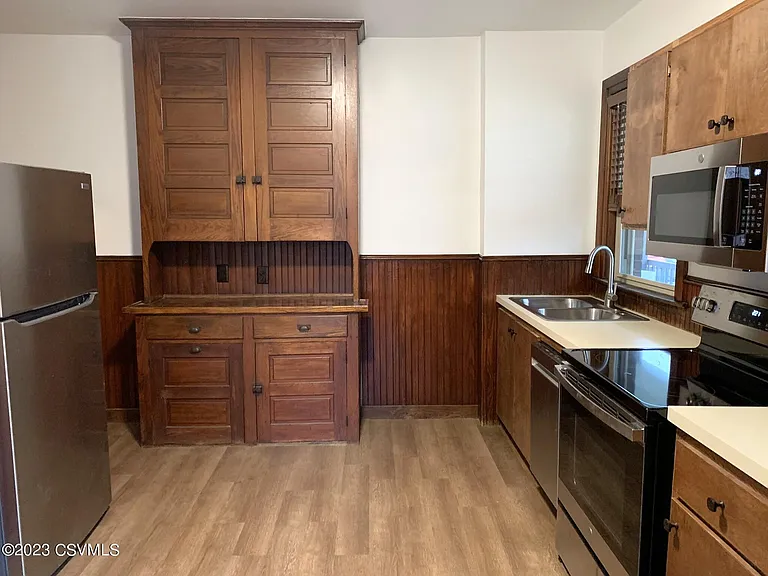 430 Broad St — Photo 11
