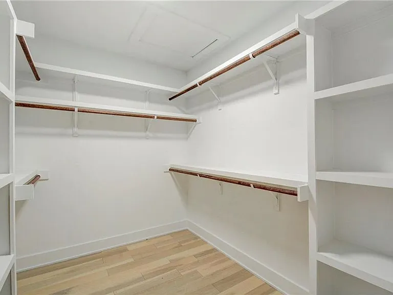 1107 Estes Ave #1 — Photo 16