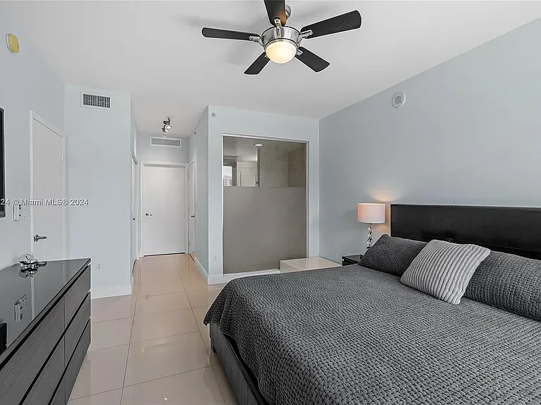 90 SW 3rd St #3501 — Photo 24